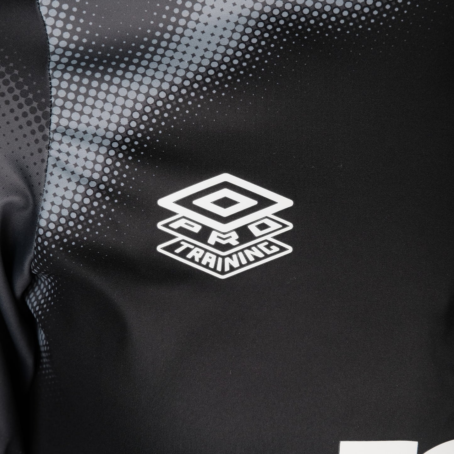 Umbro 2024/25 Black Warm Up 1/4 Zip Top Adult