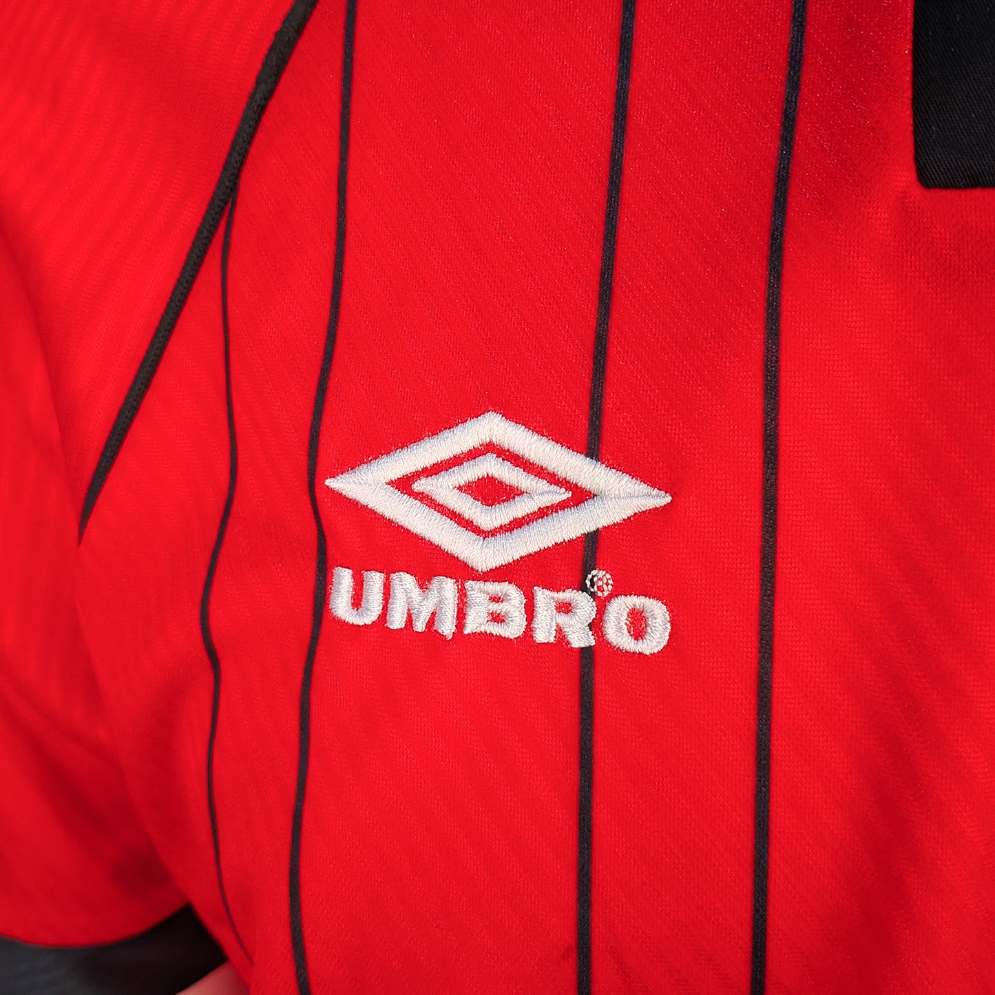 Official Umbro 1993-1995 Away Shirt